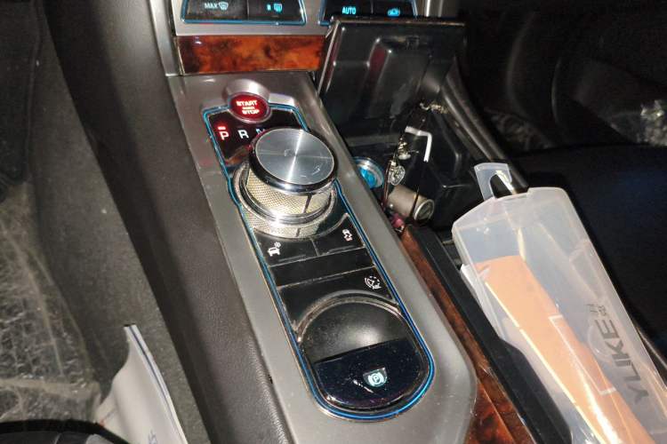 Used Jaguar XF 2012 XF 3.0L V6 Prestige Edition Gear Lever