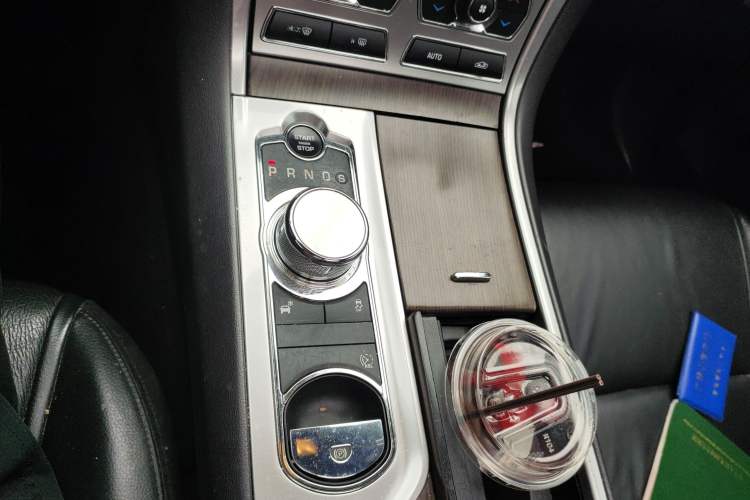 Used Jaguar XF 2012 XF 3.0L V6 London Limited Edition Gear Lever