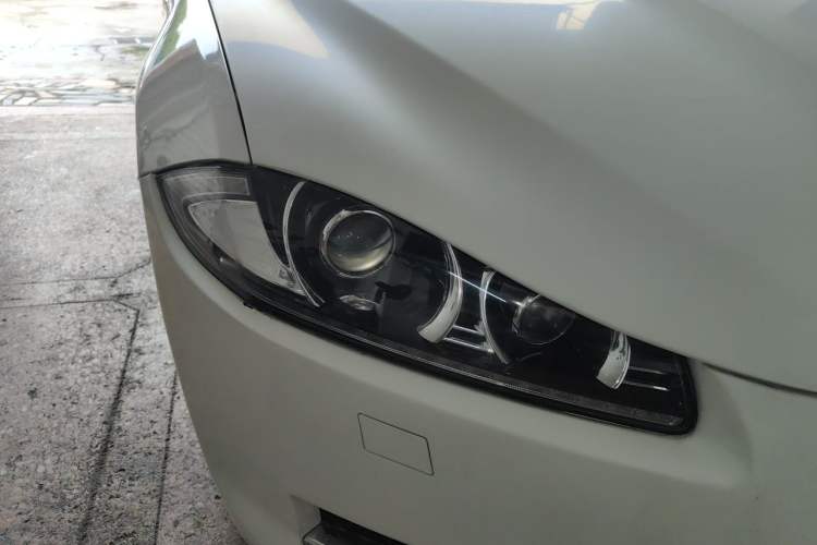 Used Jaguar XF 2012 XF 3.0L V6 Prestige Edition Right Front Headlight