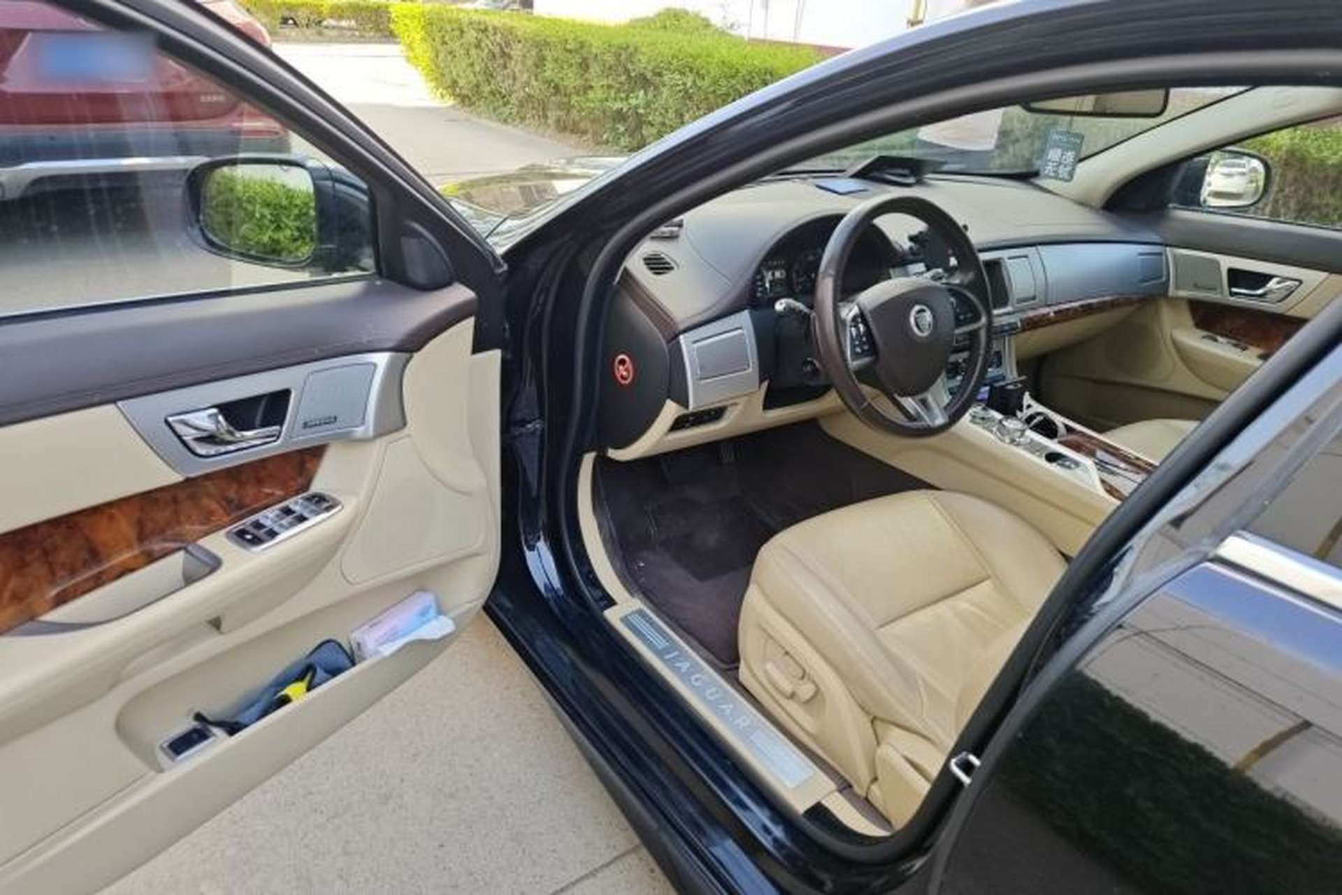 Used Jaguar XF 2013 XF 3.0 SC Luxury Edition Driver Seat