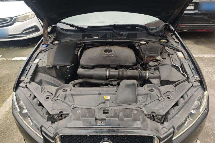 Used Jaguar XF 2013 XF 2.0T Luxury Edition Engine Bay