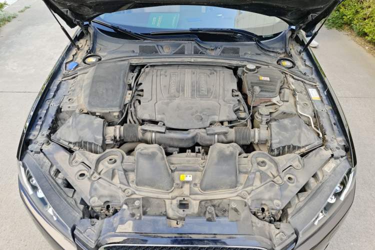 Used Jaguar XF 2013 XF 3.0 SC Luxury Edition Engine Bay