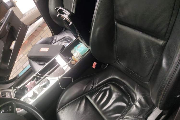 Used Jaguar XF 2013 XF 2.0T Luxury Edition Left Front Seat