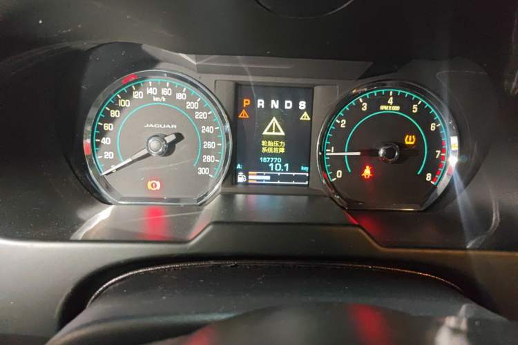 Used Jaguar XF 2013 XF 2.0T Luxury Edition Odometer Close Up