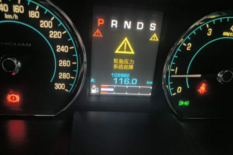 Used Jaguar XF 2013 XF 2.0T Luxury Edition Odometer Close Up