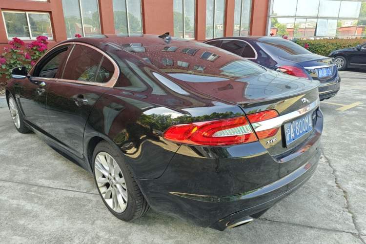 Used Jaguar XF 2013 XF 3.0 SC Luxury Edition Rear Left 45 Deg