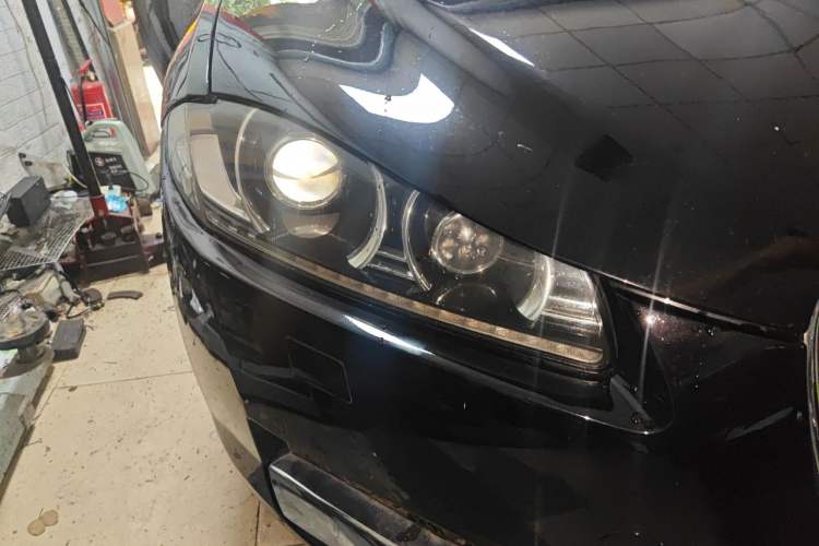 Used Jaguar XF 2013 XF 2.0T Luxury Edition Right Front Headlight