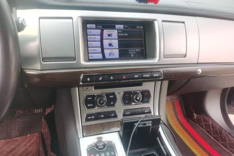 Used Jaguar XF 2013 XF 2.0T Luxury Edition Audio And AC Panel