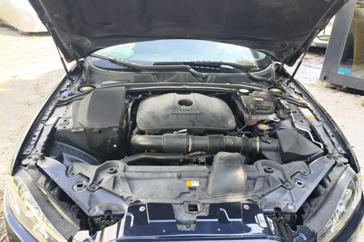 Used Jaguar XF 2013 XF 2.0T Luxury Edition Engine Bay