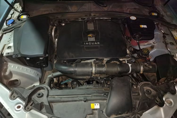 Used Jaguar XF 2013 XF 2.0T Luxury Edition Engine Bay