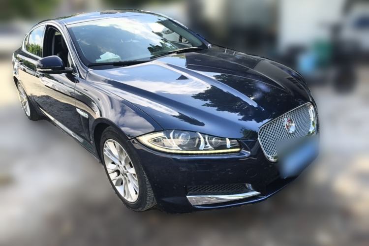 Used Jaguar XF 2013 XF 2.0T Luxury Edition Front Right 45 Deg