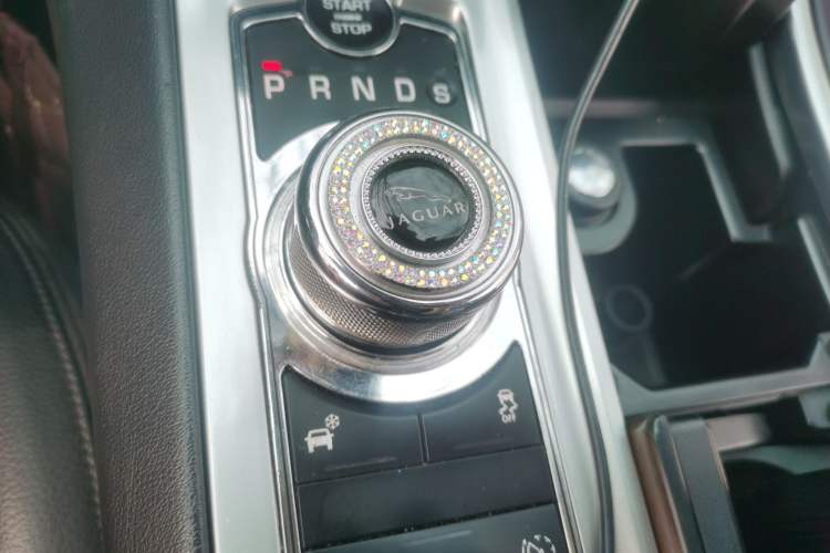 Used Jaguar XF 2013 XF 2.0T Luxury Edition Gear Lever