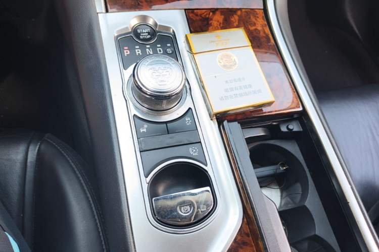 Used Jaguar XF 2013 XF 2.0T Luxury Edition Gear Lever