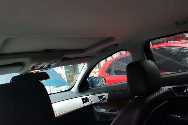 Used Jaguar XF 2013 XF 2.0T Luxury Edition Headliner