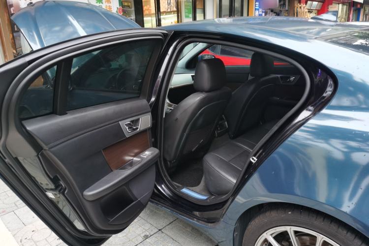 Used Jaguar XF 2013 XF 2.0T Luxury Edition Left Rear Seat