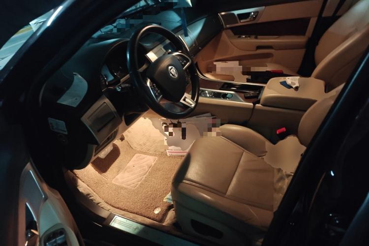 Used Jaguar XF 2013 XF 2.0T Luxury Edition Driver Seat