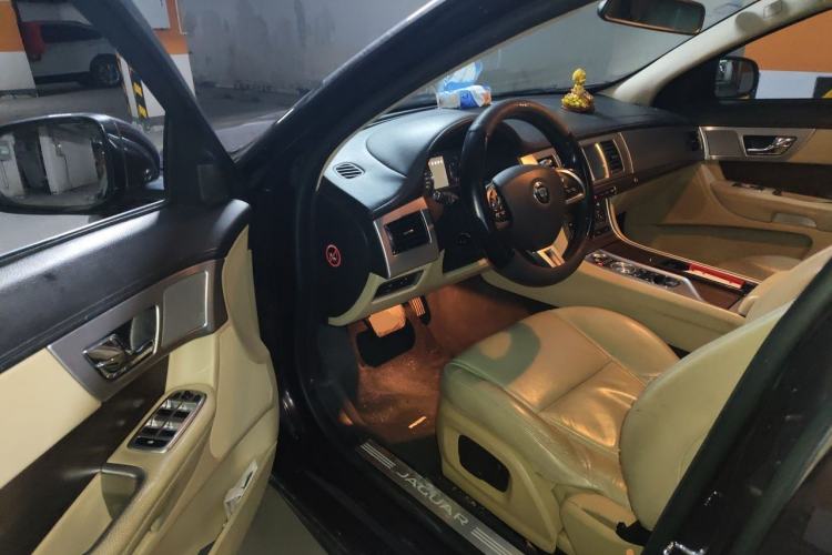 Used Jaguar XF 2013 XF 3.0 SC Prestige Edition Driver Seat