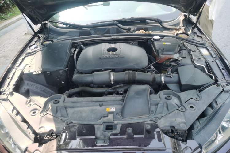 Used Jaguar XF 2013 XF 2.0T Luxury Edition Engine Bay