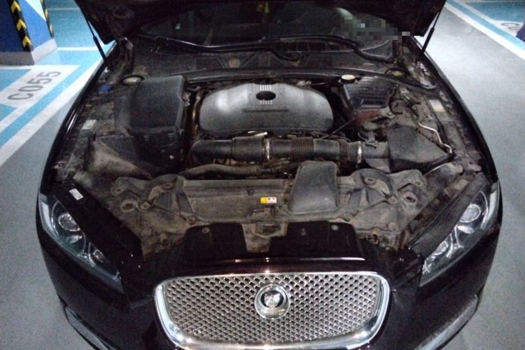 Used Jaguar XF 2013 XF 2.0T Luxury Edition Engine Bay