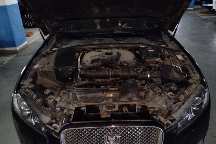 Used Jaguar XF 2013 XF 2.0T Luxury Edition Engine Bay