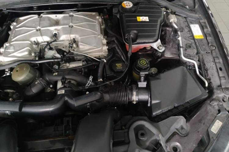 Used Jaguar XF 2013 XF 3.0 SC Prestige Edition Engine Bay Left