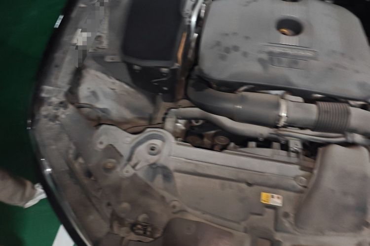 Used Jaguar XF 2013 XF 2.0T Luxury Edition Engine Bay Right