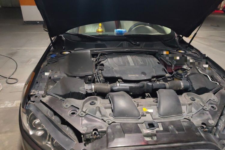 Used Jaguar XF 2013 XF 3.0 SC Prestige Edition Engine Bay Right