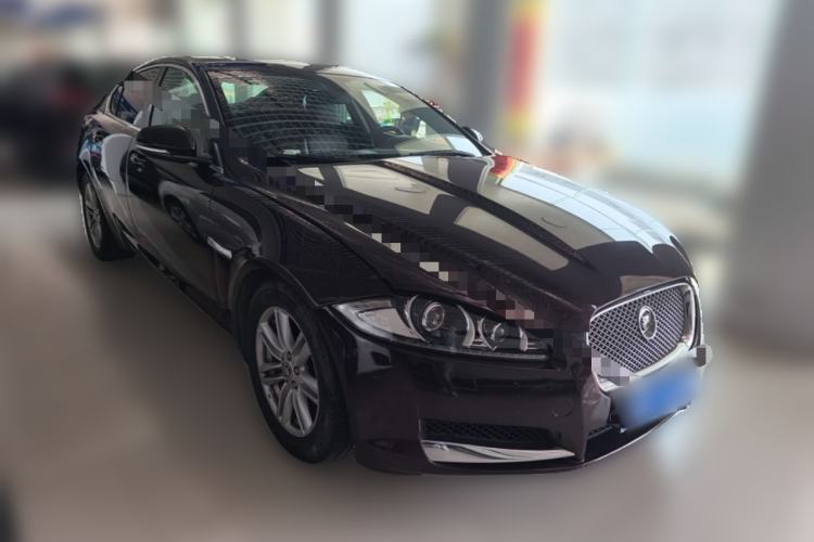 Used Jaguar XF 2013 XF 2.0T Luxury Edition Front Right 45 Deg