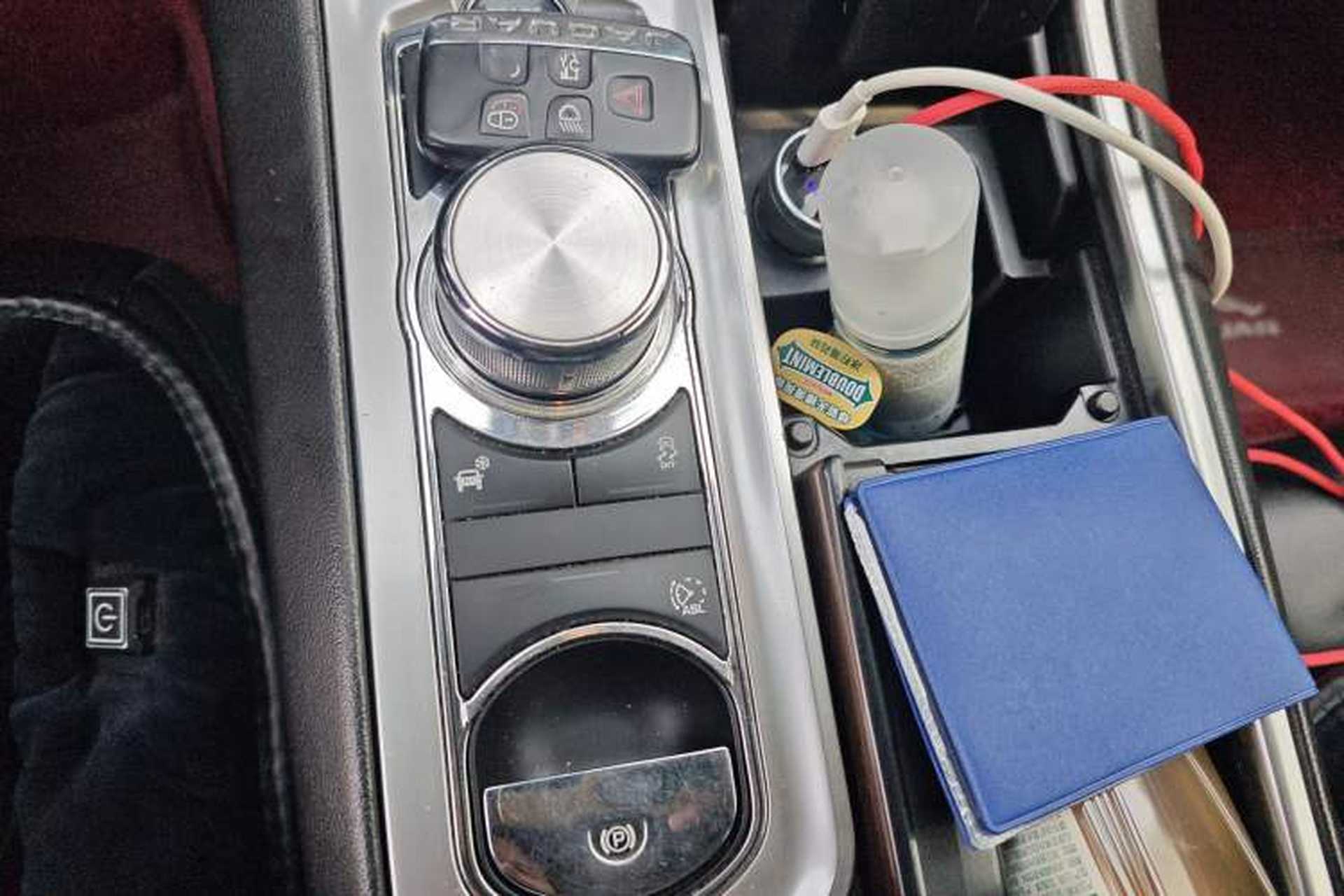 Used Jaguar XF 2013 XF 2.0T Luxury Edition Gear Lever