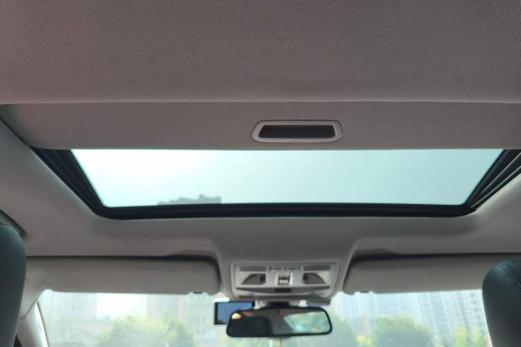 Used Jaguar XF 2013 XF 2.0T Luxury Edition Headliner
