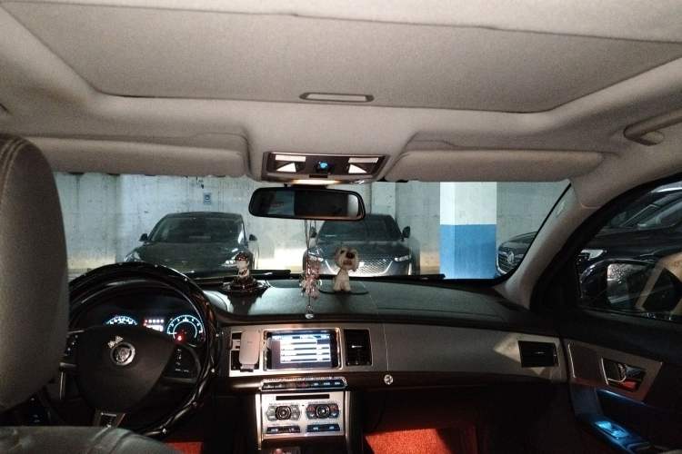 Used Jaguar XF 2013 XF 2.0T Luxury Edition Headliner