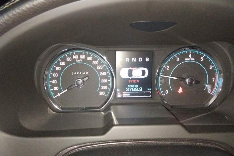 Used Jaguar XF 2013 XF 2.0T Luxury Edition Instrument Cluster