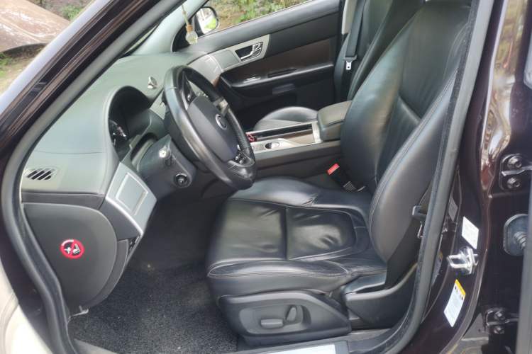 Used Jaguar XF 2013 XF 2.0T Luxury Edition Left Front Seat