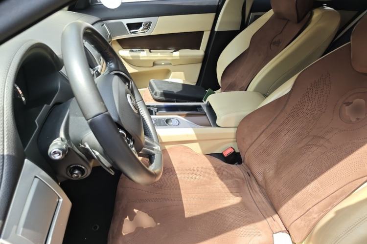 Used Jaguar XF 2013 XF 2.0T Luxury Edition Left Front Seat
