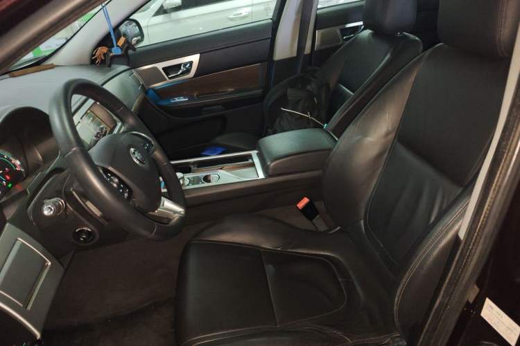 Used Jaguar XF 2013 XF 3.0 SC Prestige Edition Left Front Seat