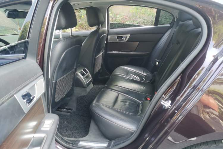Used Jaguar XF 2013 XF 2.0T Luxury Edition Left Rear Seat