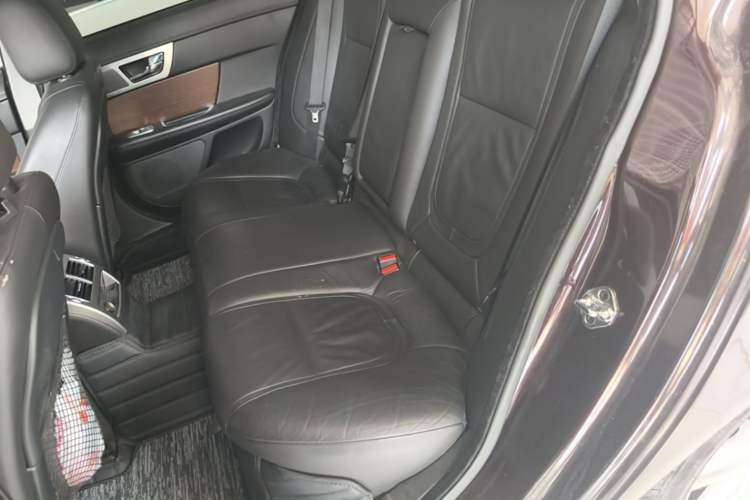 Used Jaguar XF 2013 XF 2.0T Luxury Edition Left Rear Seat