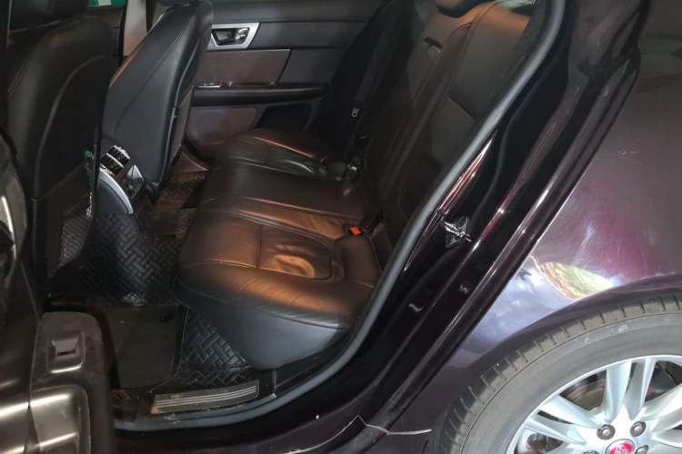 Used Jaguar XF 2013 XF 2.0T Luxury Edition Left Rear Seat
