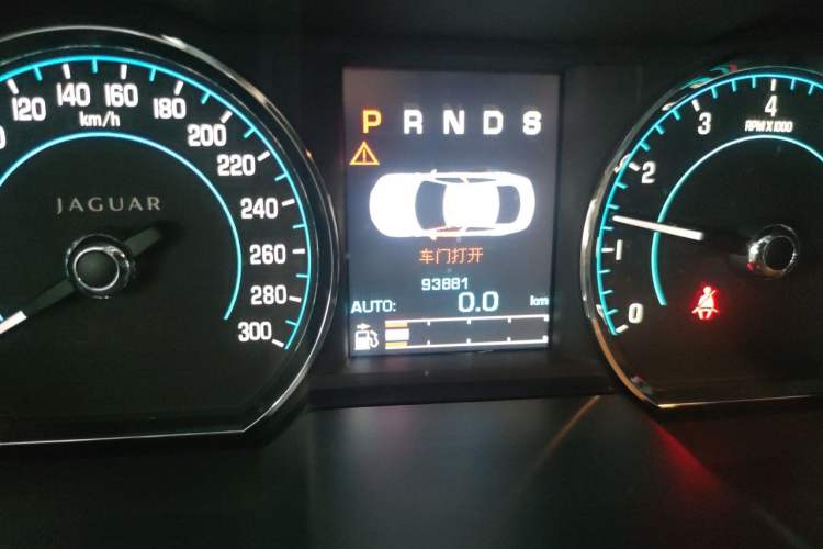 Used Jaguar XF 2013 XF 3.0 SC Prestige Edition Odometer Close Up