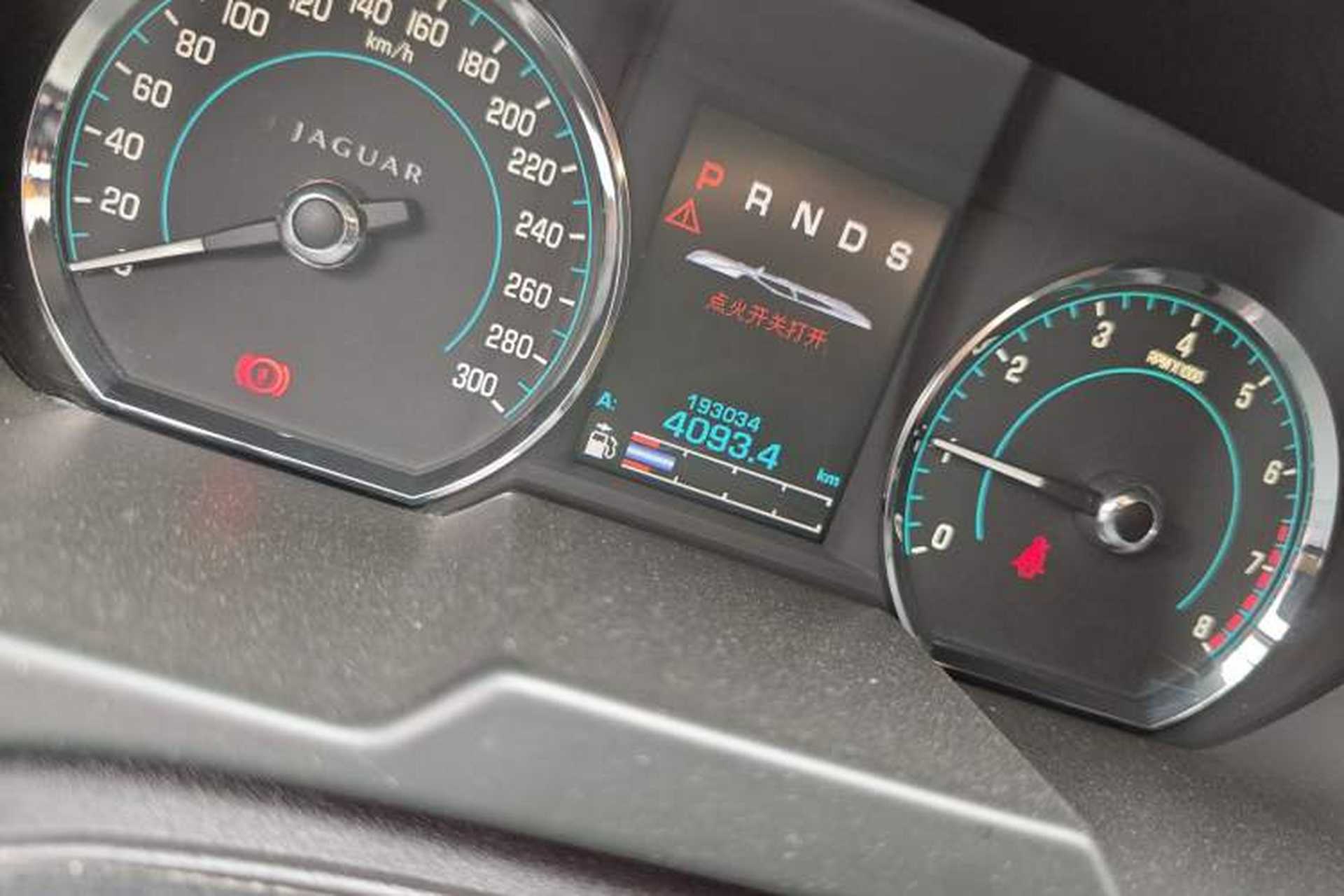 Used Jaguar XF 2013 XF 2.0T Luxury Edition Odometer Close Up