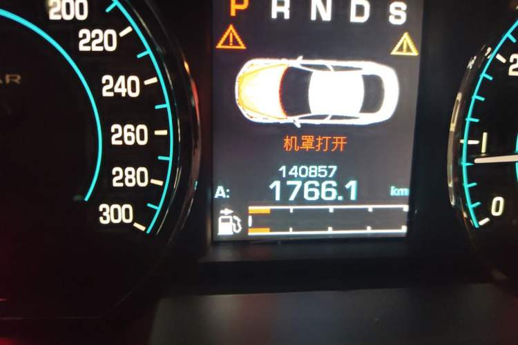 Used Jaguar XF 2013 XF 3.0 SC Prestige Edition Odometer Close Up