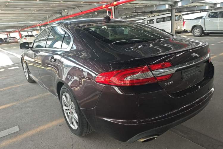 Used Jaguar XF 2013 XF 2.0T Luxury Edition Rear Left 45 Deg