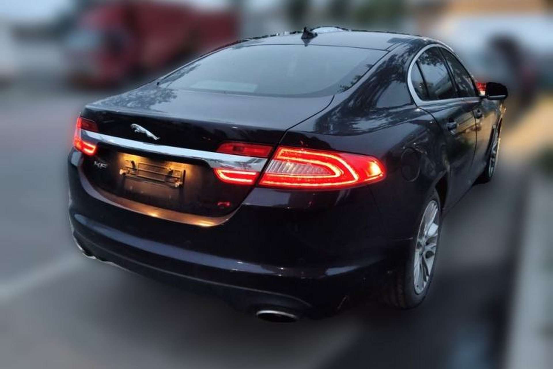 Used Jaguar XF 2013 XF 2.0T Luxury Edition Rear Right 45 Deg