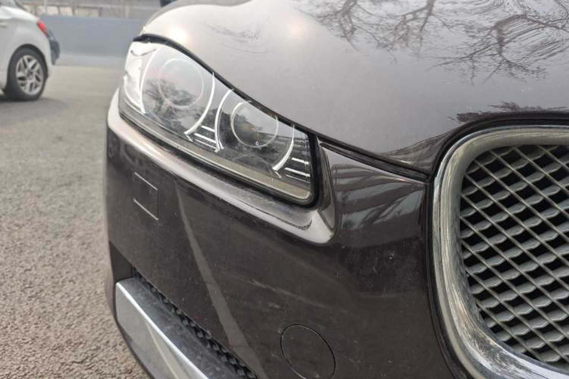 Used Jaguar XF 2013 XF 2.0T Luxury Edition Right Front Headlight