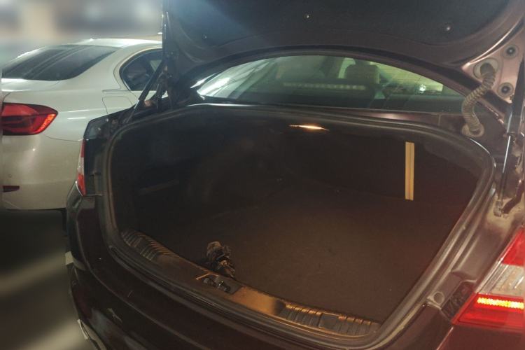 Used Jaguar XF 2013 XF 2.0T Luxury Edition Trunk