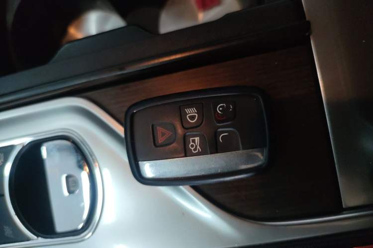 Used Jaguar XF 2013 XF 3.0 SC Prestige Edition Vehicle Key