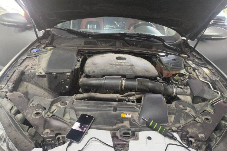 Used Jaguar XF 2013 XF 2.0T Luxury Edition Engine Bay