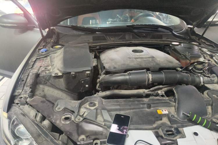 Used Jaguar XF 2013 XF 2.0T Luxury Edition Engine Bay Right