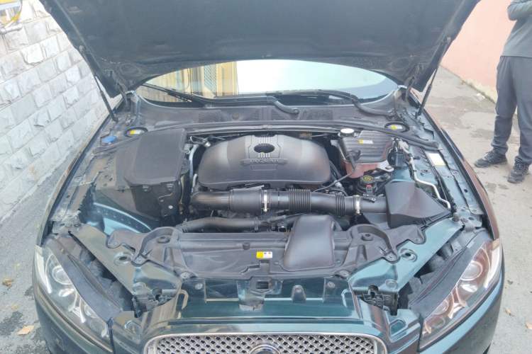 Used Jaguar XF 2013 XF 2.0T Luxury Edition Engine Bay