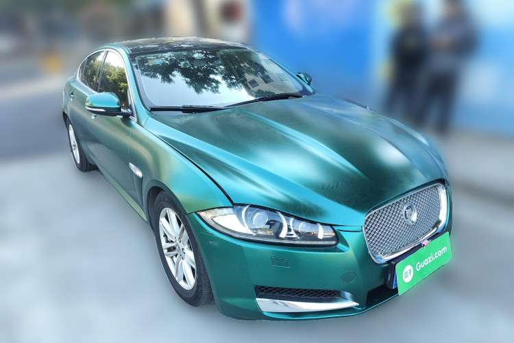 Used Jaguar XF 2013 XF 2.0T Luxury Edition Front Right 45 Deg